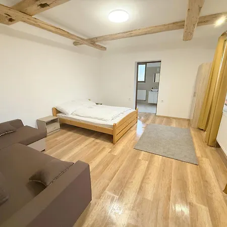 ゲストハウス Farkas Vendeghaz 3*