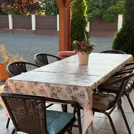 ゲストハウス Farkas Vendeghaz